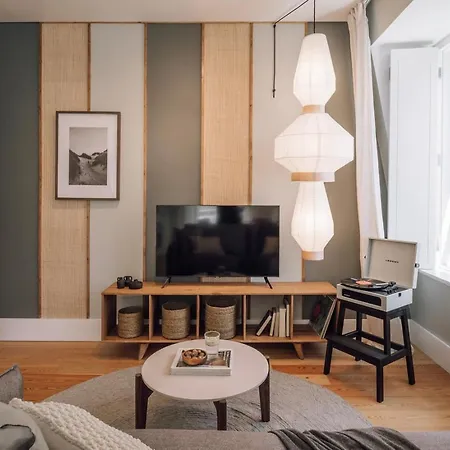 Verapaz - 1 Bedroom In Chiado Лиссабон