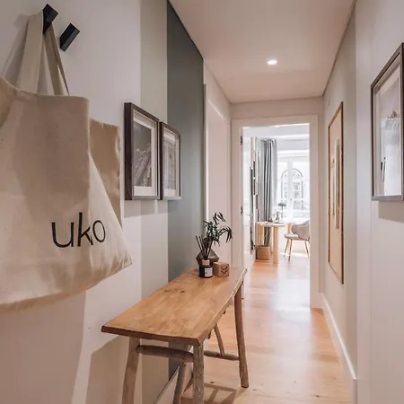 Verapaz - 1 Bedroom In Chiado Апартаменти *