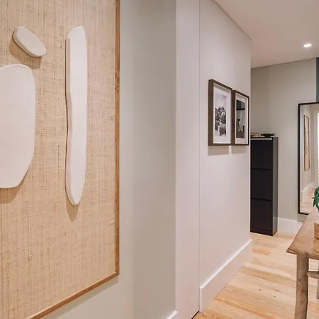 Verapaz - 1 Bedroom In Chiado Апартаменти