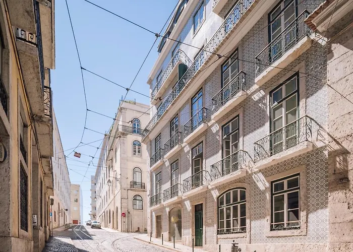 Verapaz - 1 Bedroom In Chiado Διαμέρισμα *