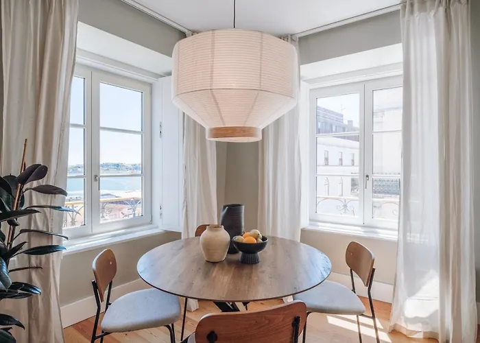 Apartment Verapaz - 1 Bedroom In Chiado Lisbon