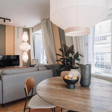 Verapaz - 1 Bedroom In Chiado Apartment *