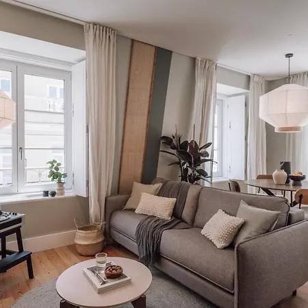 Verapaz - 1 Bedroom In Chiado Apartment Lisbon